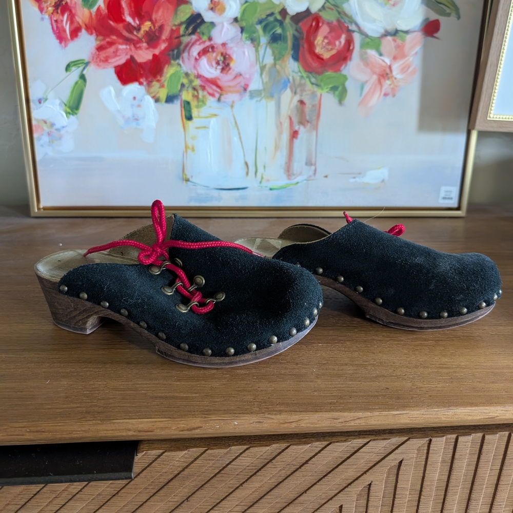 Black Suede Clogs with Red Laces